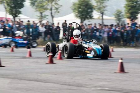 公司至尚方程式赛车